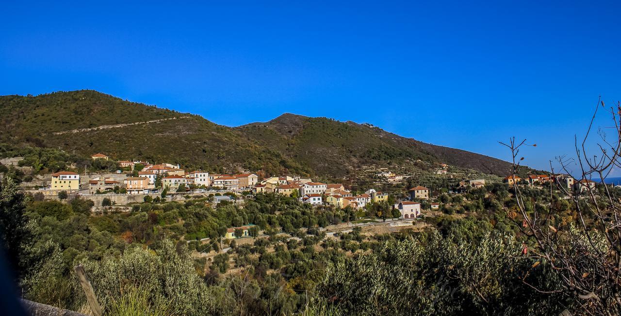Bed & Breakfast Ca' Di Vissai Arnasco Exterior photo